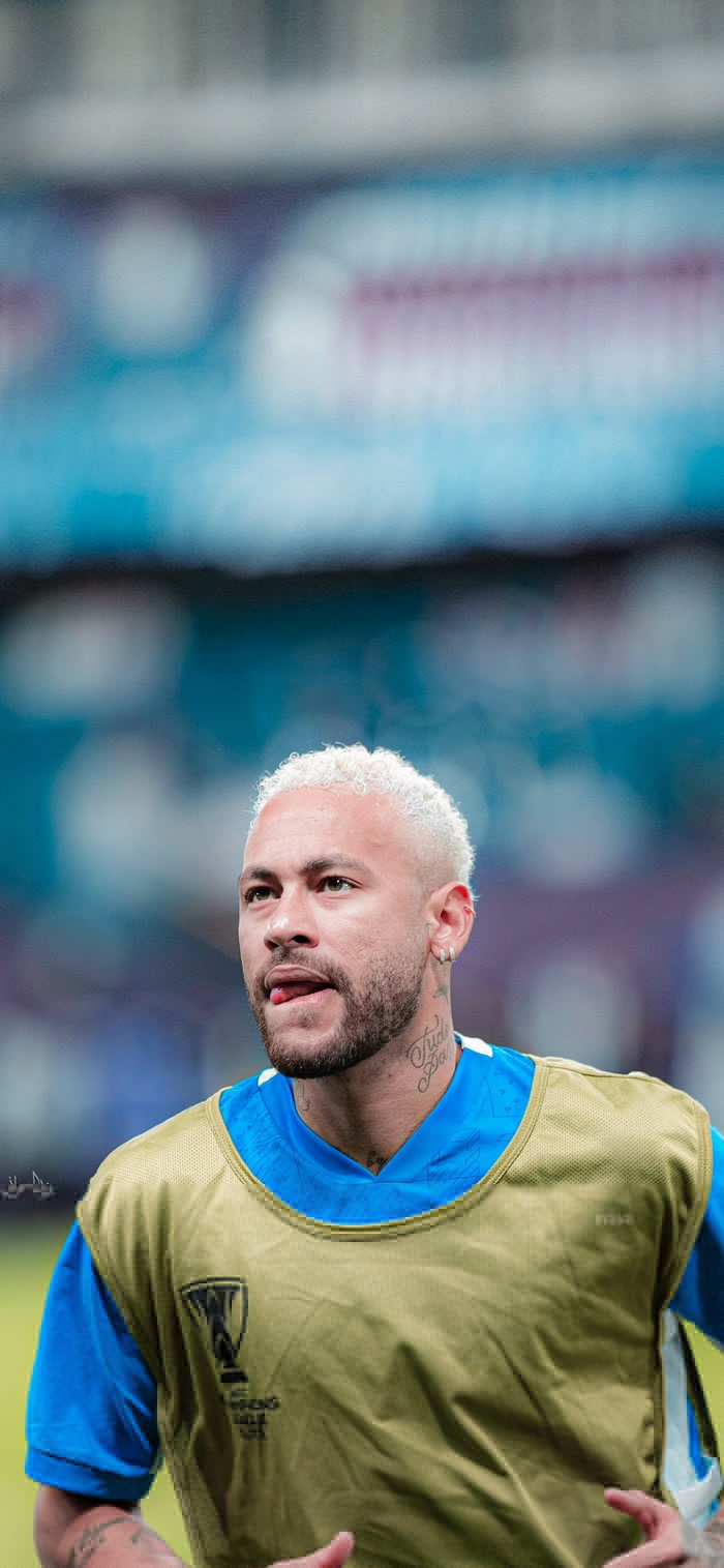 足球报：浙江队接近留下米特里策和卢卡斯，朴镇燮有望加盟（足球报：浙江队续留米特里策、卢卡斯在望，朴镇燮或将加盟）