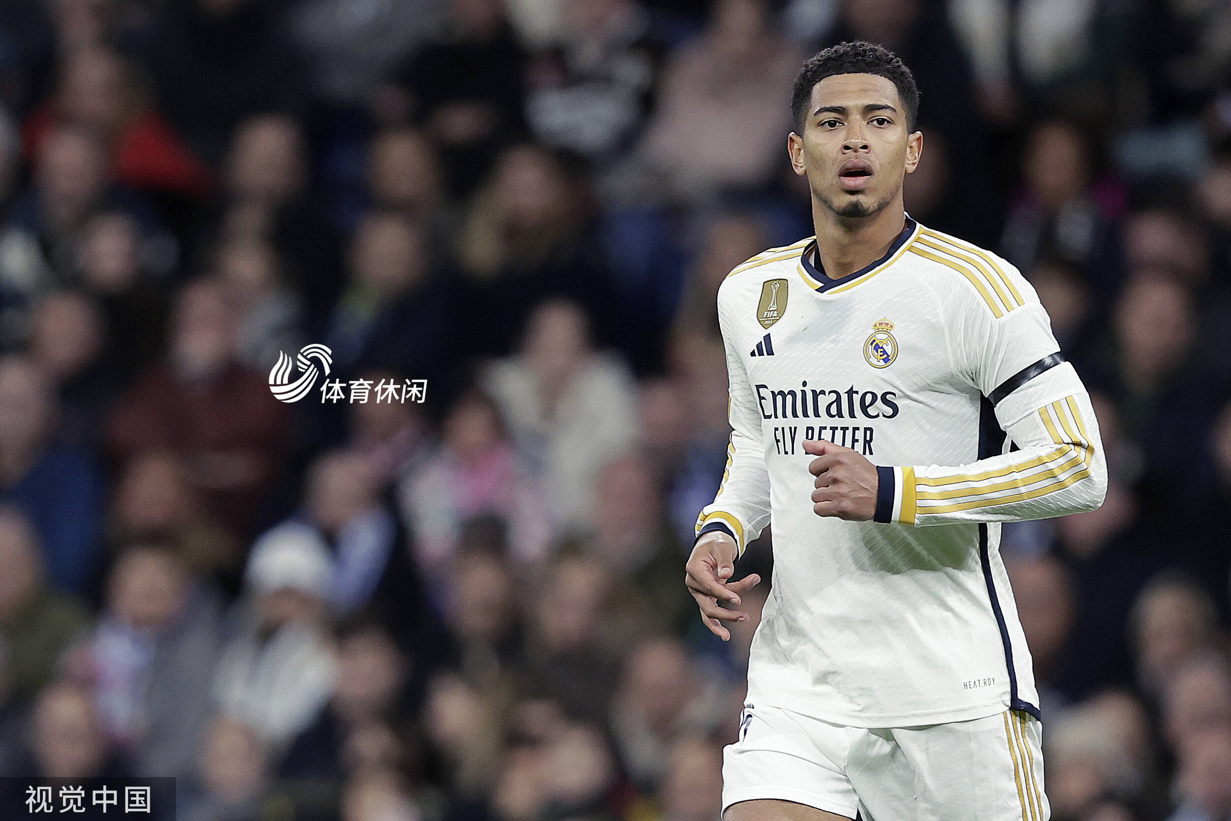 梅西带领迈阿密国际赢得美职联总冠军，实现越级登顶，展现超强实力。