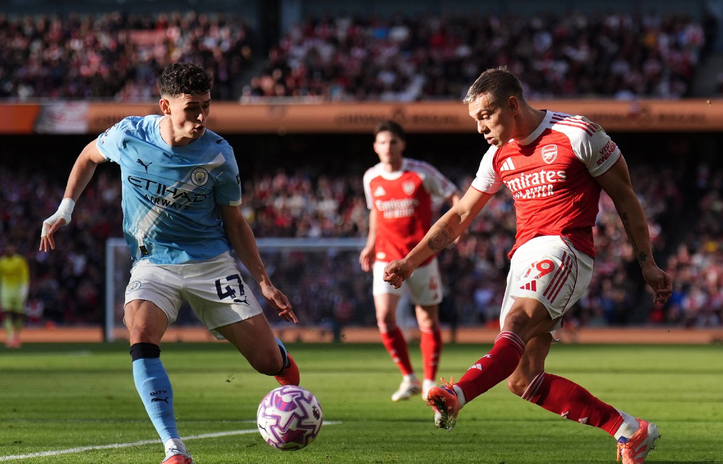 未能与武磊同场竞技，梅伦多夏窗加盟球队，13场贡献1球1助攻