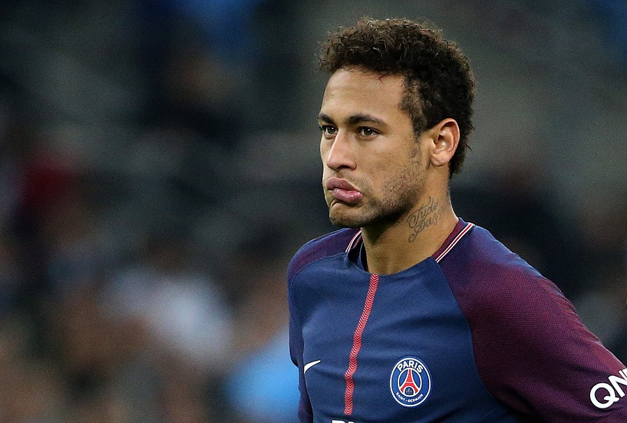 前辈认可！帕里什发文祝贺詹姆斯：纪录就是用来打破的