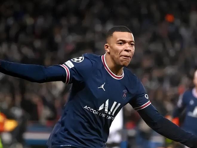 意超杯半场：图拉姆闪击，奥尔索利尼点射，国米1-1博洛尼亚（意超杯半场：图拉姆先拔头筹，奥尔索利尼点球扳平，国米暂1-1博洛尼亚）