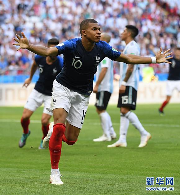 巴萨旧将：我的两座欧冠总被开玩笑；亚马尔达不到梅西的高度