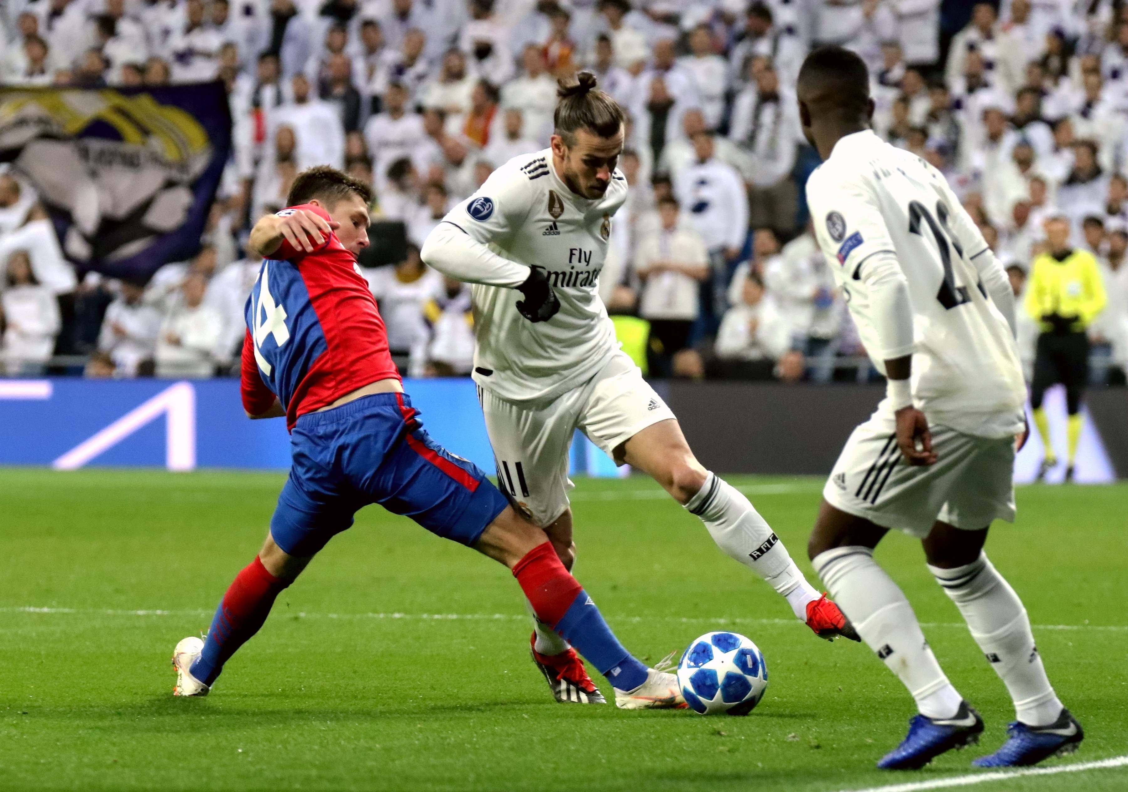 亨利：枪迷当然不希望曼城紧追不舍，他们太知道怎么赢球了