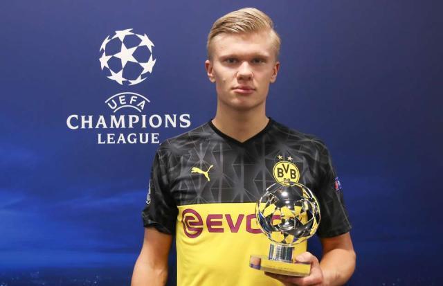 亚足联官网：上海海港卫冕中超冠军，却在亚洲赛场举步维艰