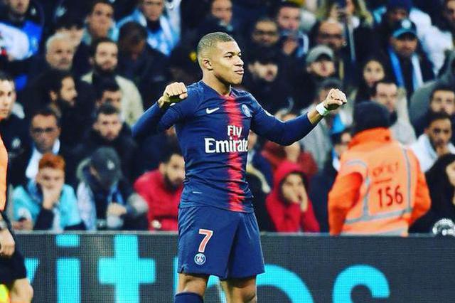 官方：本轮港超联赛延期进行，中国香港各代表队将臂缠黑纱出战