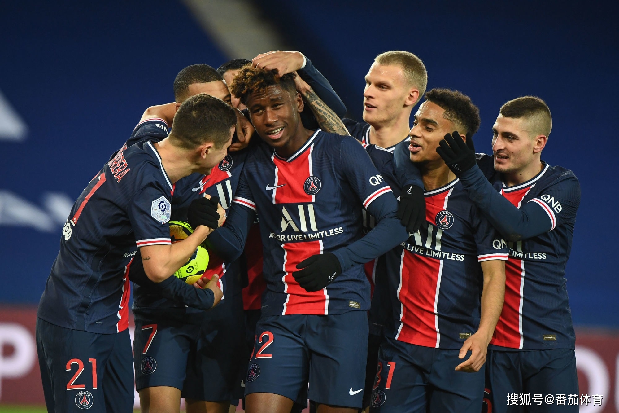 最高达589欧！诺坎普回归首战票价高昂，但预计将全部售罄（最贵589欧元！诺坎普回归首秀票价不菲，预计仍将一票难求）