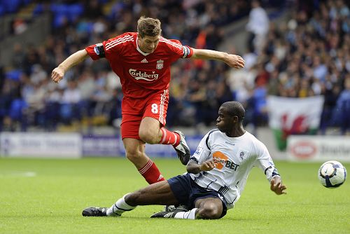 报价超十亿英镑，英媒：派拉蒙获得四年在英国的欧冠转播权（英媒：派拉蒙以超10亿英镑竞得英国欧冠四年转播权）