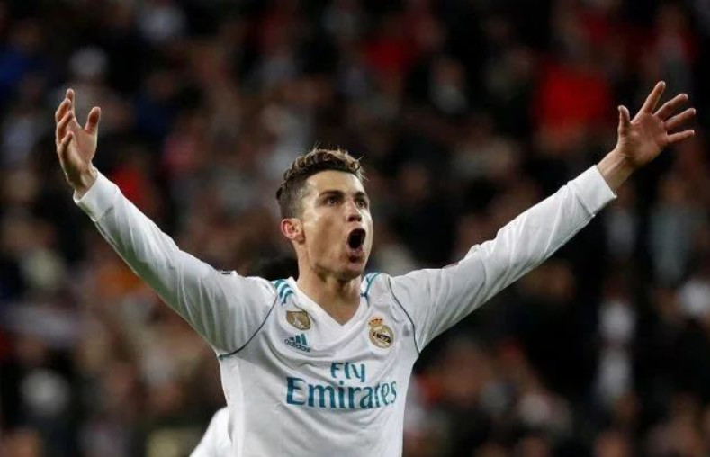 媒体人：很多给戴琳借钱的是看他直播的粉丝，以为他腰缠万贯（媒体人：向戴琳借钱者多为其直播粉丝，误以为其财力雄厚）