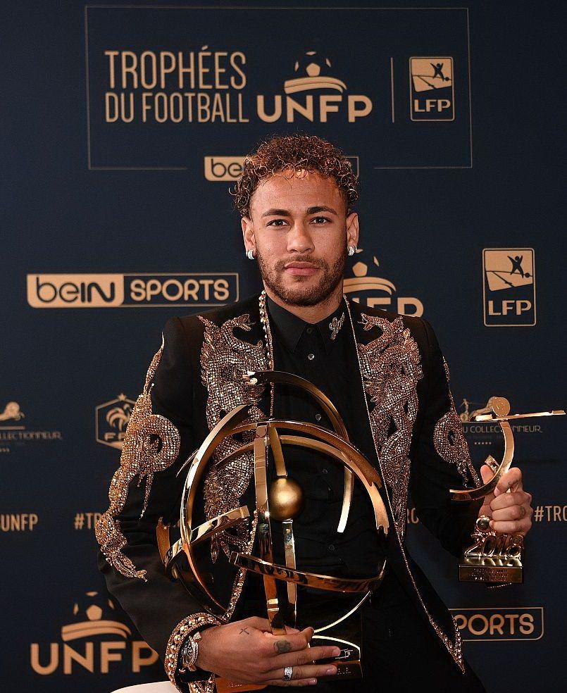 加图索：主场被灌4球我必须承担责任；意大利不能再一碰就倒（加图索：主场失四球责任在我；意大利不能再轻碰即倒）