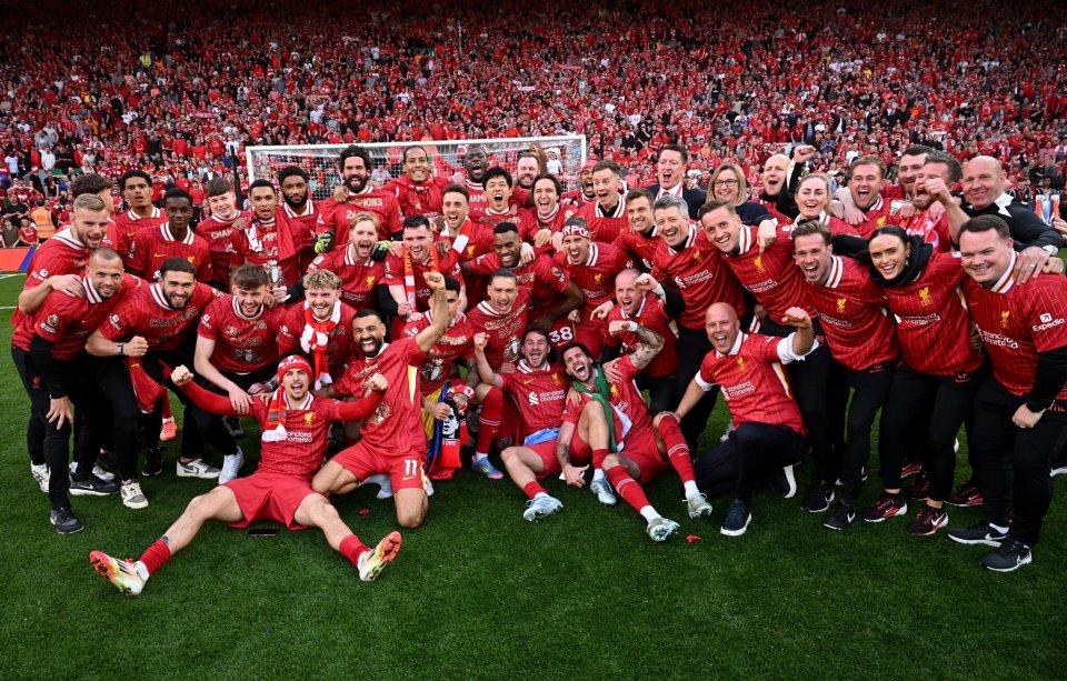 欧冠：巴黎客场2-1逆转曼联（欧冠：巴黎客场2-1翻盘曼联）